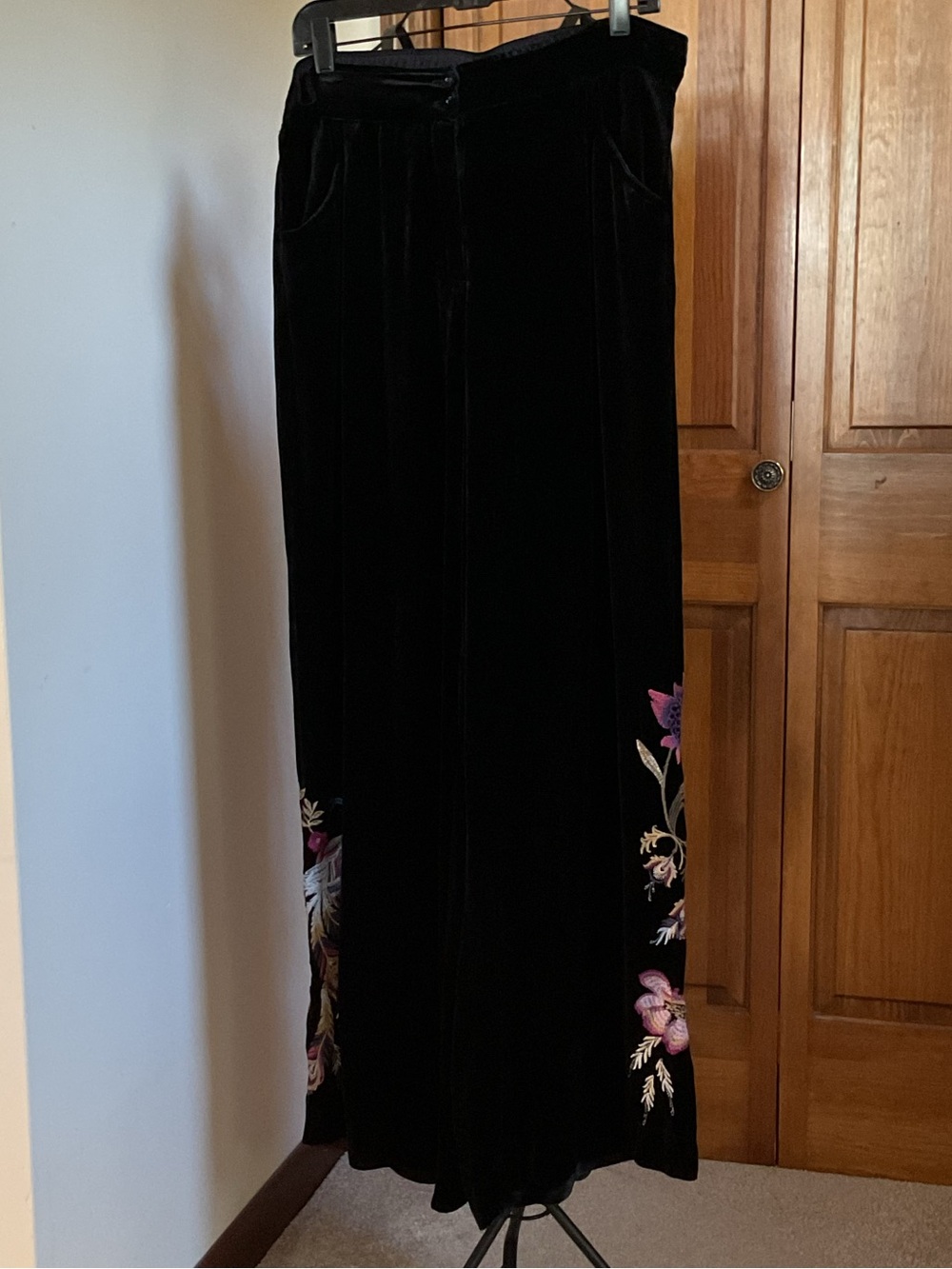 Johnny Was Black Velvet Wide-Leg Pants with Pink & Blue Floral Embroidery, Large - Picture 2 of 9